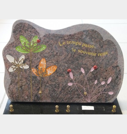 Plaque en granit motif coccinelles et fleurs